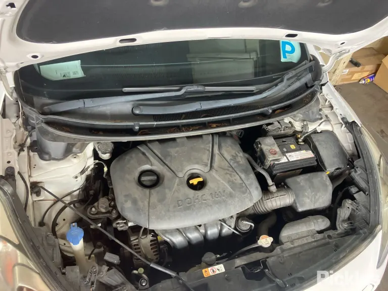 2013 Hyundai i30 Damaged VIN KMHD251EMDU093678 – photo 21 2013 Hyundai i30 Damaged VIN KMHD251EMDU093678 – photo 21