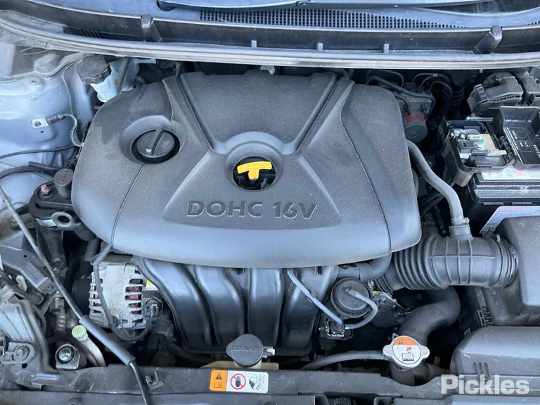 2013 Hyundai i30 VIN KMHD351EMEU132965