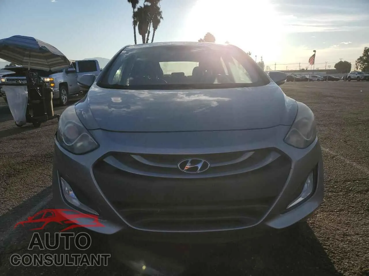 2013 HYUNDAI ELANTRA Damaged VIN KMHD35LE7DU105318 – interior seats