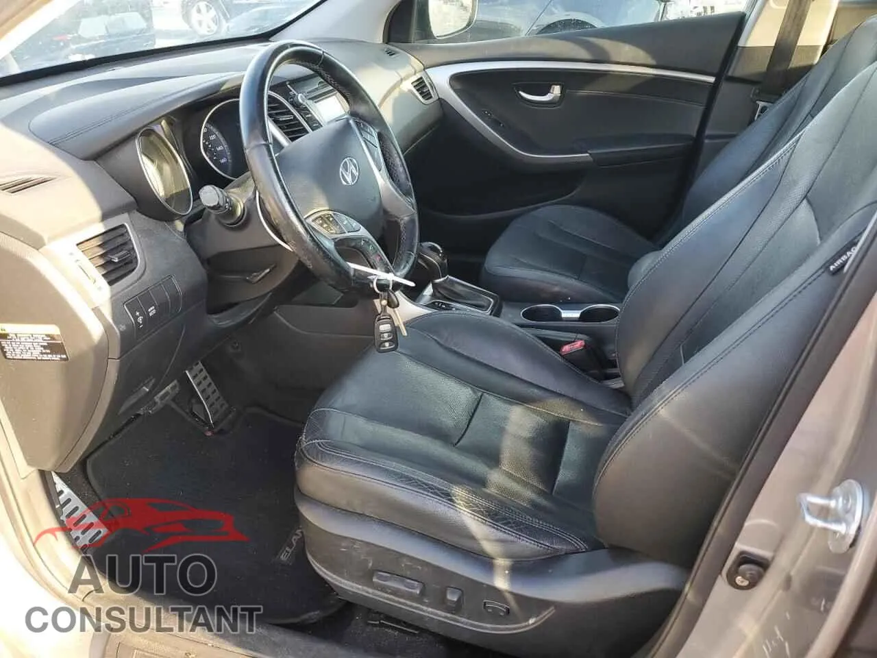 2013 HYUNDAI ELANTRA Damaged VIN KMHD35LE7DU105318 – exterior detail