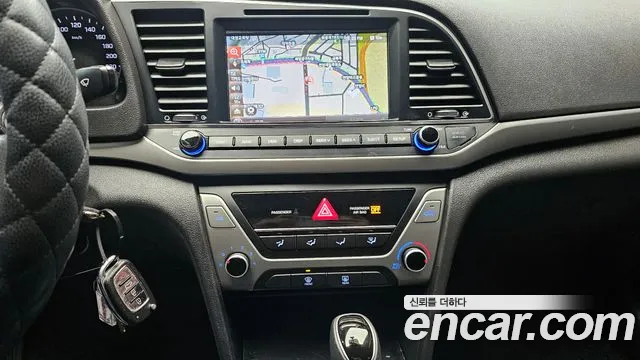 2017 Hyundai Avante AD 1.6 GDI Style Sold VIN KMHD641DBHU352613 – photo 11