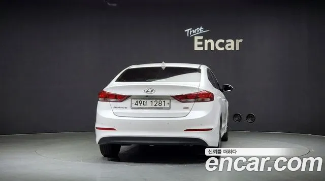 2017 Hyundai Avante AD 1.6 GDI Value Plus Sold VIN KMHD641DBHU382130 – exterior detail