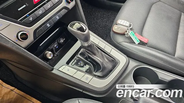2017 Hyundai Avante AD 1.6 GDI Value Plus Sold VIN KMHD641DBHU382130 – photo 19