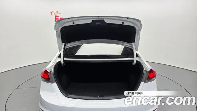 2017 Hyundai Avante AD 1.6 GDI Value Plus Sold VIN KMHD641DBHU418384 – undercarriage