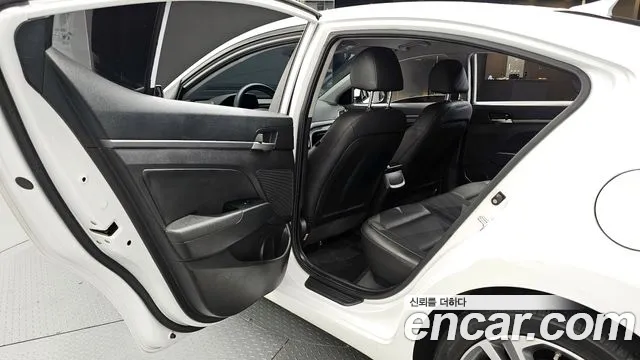 2018 Hyundai Avante AD 1.6 GDI Value Plus Sold VIN KMHD641DBJU424275 – photo 29