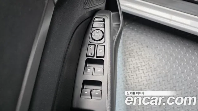 2018 Hyundai Avante AD 1.6 GDI Value Plus Sold VIN KMHD641DBJU424963 – side profile