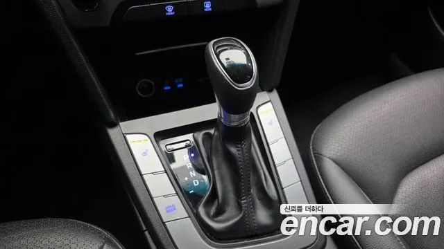2018 Hyundai Avante AD 1.6 GDI Value Plus Sold VIN KMHD641DBJU424963 – engine bay
