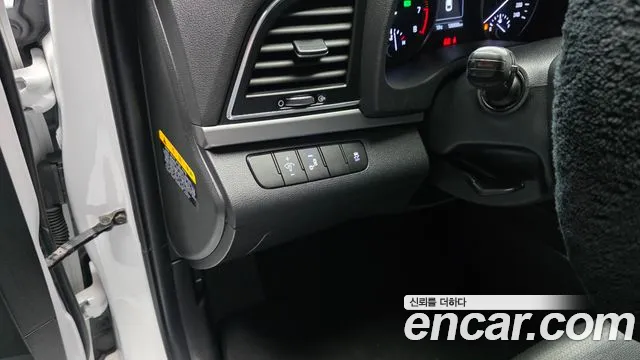 2018 Hyundai Avante AD 1.6 GDI Value Plus Sold VIN KMHD641DBJU424963 – photo 15