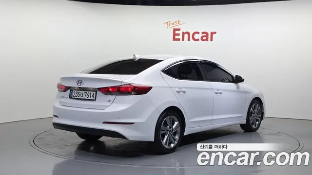 2018 Hyundai Avante AD 1.6 GDI Value Plus Sold VIN KMHD641DBJU426937 – trunk area