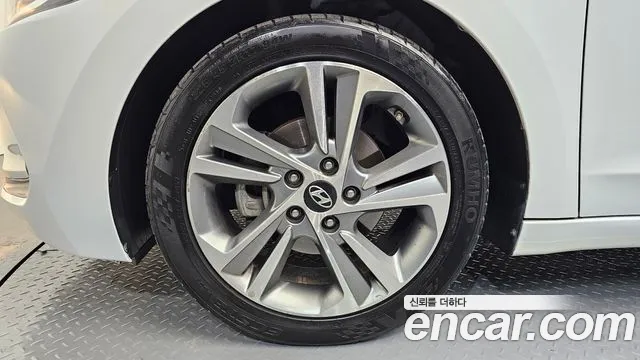 2018 Hyundai Avante AD 1.6 GDI Value Plus Sold VIN KMHD641DBJU439605 – photo 17 2018 Hyundai Avante AD 1.6 GDI Value Plus Sold VIN KMHD641DBJU439605 – photo 17