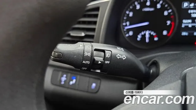2018 Hyundai Avante Ad 1.6 Gdi Value Plus Sold VIN KMHD641DBJU441932 – front exterior
