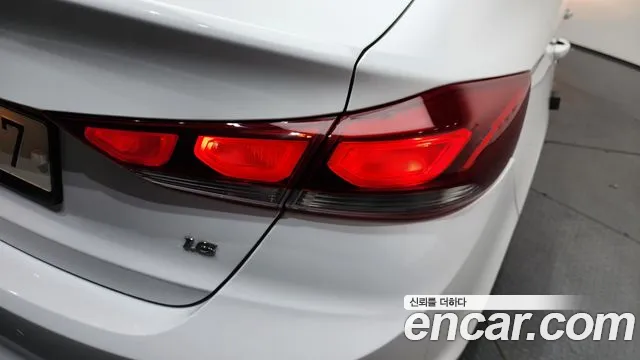 2018 Hyundai Avante AD 1.6 GDI Value Plus Sold VIN KMHD641DBJU448500 – photo 19