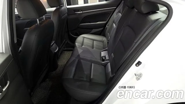 2018 Hyundai Avante AD 1.6 GDI Value Plus Sold VIN KMHD641DBJU470130 – photo 17 2018 Hyundai Avante AD 1.6 GDI Value Plus Sold VIN KMHD641DBJU470130 – photo 17