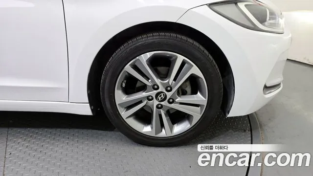 2018 Hyundai Avante AD 1.6 GDI Value Plus Sold VIN KMHD641DBJU494273 – dashboard