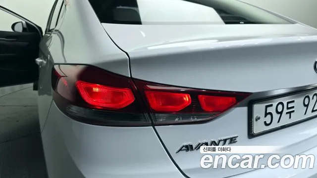 2018 Hyundai Avante AD 1.6 GDI Value Plus Sold VIN KMHD641DBJU494273 – exterior detail