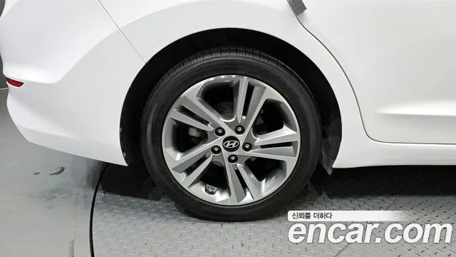2018 Hyundai Avante AD 1.6 GDI Value Plus Sold VIN KMHD641DBJU494273 – photo 17