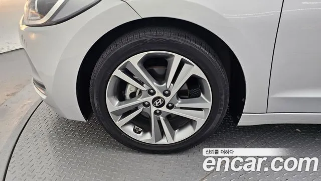 2018 Hyundai Avante AD 1.6 GDI Value Plus Sold VIN KMHD641DBJU506730 – side profile 2018 Hyundai Avante AD 1.6 GDI Value Plus Sold VIN KMHD641DBJU506730 – side profile