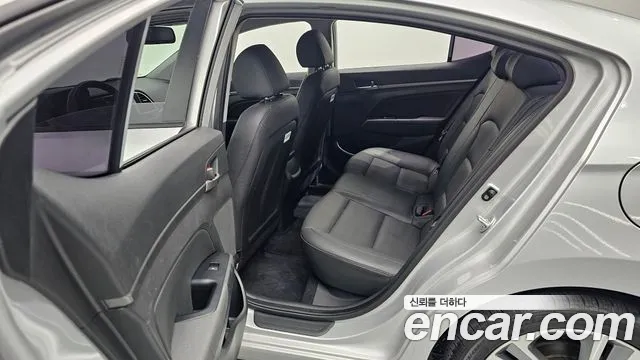 2018 Hyundai Avante AD 1.6 GDI Value Plus Sold VIN KMHD641DBJU506730 – exterior detail 2018 Hyundai Avante AD 1.6 GDI Value Plus Sold VIN KMHD641DBJU506730 – exterior detail