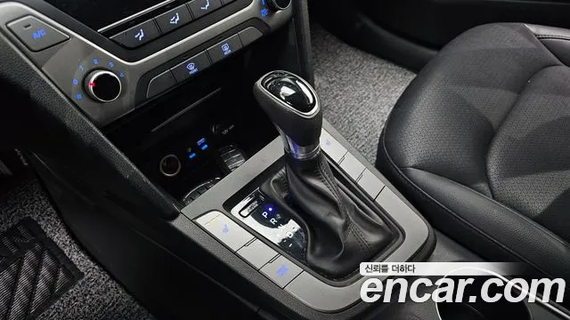 2018 Hyundai Avante AD 1.6 GDI Value Plus Sold VIN KMHD641DBJU513894 – photo 19