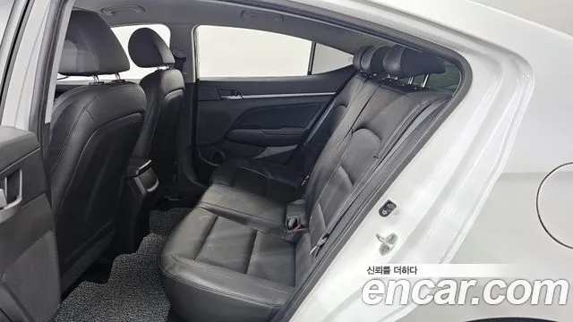 2018 Hyundai Avante AD 1.6 GDI Value Plus Sold VIN KMHD641DBJU523807 – photo 24 2018 Hyundai Avante AD 1.6 GDI Value Plus Sold VIN KMHD641DBJU523807 – photo 24