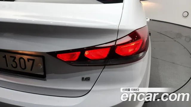 2018 Hyundai Avante AD 1.6 GDI Value Plus Sold VIN KMHD641DBJU525955 – side profile 2018 Hyundai Avante AD 1.6 GDI Value Plus Sold VIN KMHD641DBJU525955 – side profile