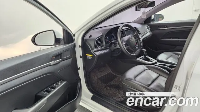 2018 Hyundai Avante AD 1.6 GDI Value Plus Sold VIN KMHD641DBJU535292 – exterior detail