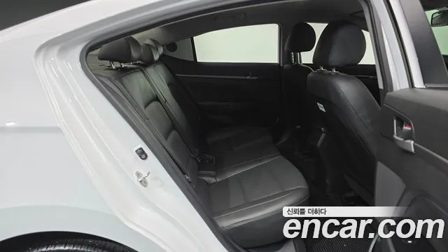 2018 Hyundai Avante AD 1.6 GDI Value Plus Sold VIN KMHD641DBJU570458 – photo 19