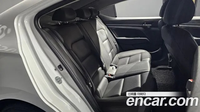 2018 Hyundai Avante Ad 1.6 Gdi Value Plus Sold VIN KMHD641DBJU582025 – front exterior