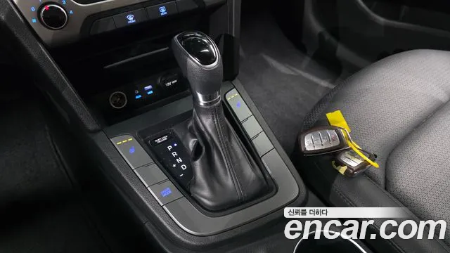 2018 Hyundai Avante AD 1.6 GDI Value Plus Sold VIN KMHD641DBJU582701 – photo 19