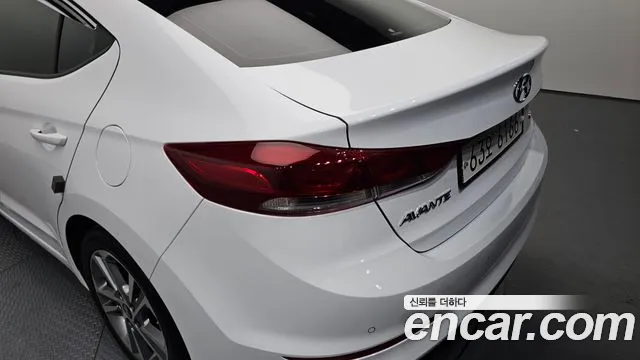 2018 Hyundai Avante AD 1.6 GDI Value Plus Sold VIN KMHD641DBJU592981 – side profile 2018 Hyundai Avante AD 1.6 GDI Value Plus Sold VIN KMHD641DBJU592981 – side profile