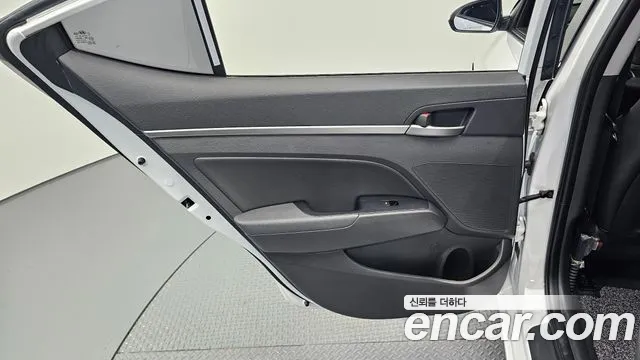 2018 Hyundai Avante AD 1.6 GDI Value Plus Sold VIN KMHD641DBJU592981 – photo 11 2018 Hyundai Avante AD 1.6 GDI Value Plus Sold VIN KMHD641DBJU592981 – photo 11