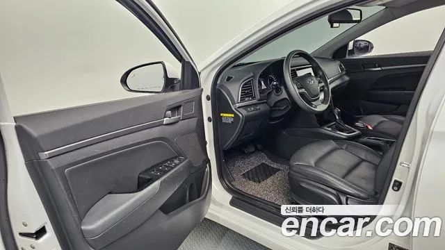 2018 Hyundai Avante AD 1.6 GDI Value Plus Sold VIN KMHD641DBJU592981 – photo 20 2018 Hyundai Avante AD 1.6 GDI Value Plus Sold VIN KMHD641DBJU592981 – photo 20