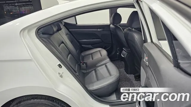 2018 Hyundai Avante AD 1.6 GDI Value Plus Sold VIN KMHD641DBJU592981 – photo 22 2018 Hyundai Avante AD 1.6 GDI Value Plus Sold VIN KMHD641DBJU592981 – photo 22