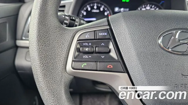 2018 Hyundai Avante AD 1.6 GDI Value Plus Sold VIN KMHD641DBJU592981 – photo 24 2018 Hyundai Avante AD 1.6 GDI Value Plus Sold VIN KMHD641DBJU592981 – photo 24