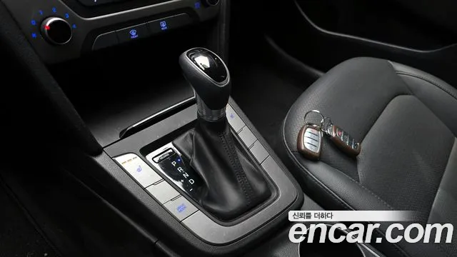 2018 Hyundai Avante AD 1.6 GDI Value Plus Sold VIN KMHD641DBJU605143 – dashboard