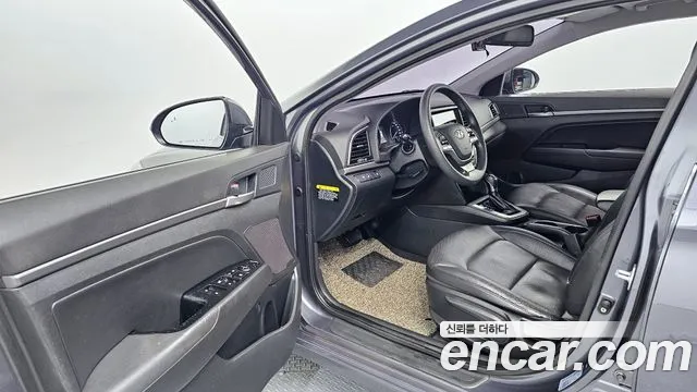 2018 Hyundai Avante AD 1.6 GDI Value Plus Sold VIN KMHD641DBJU607389 – exterior detail