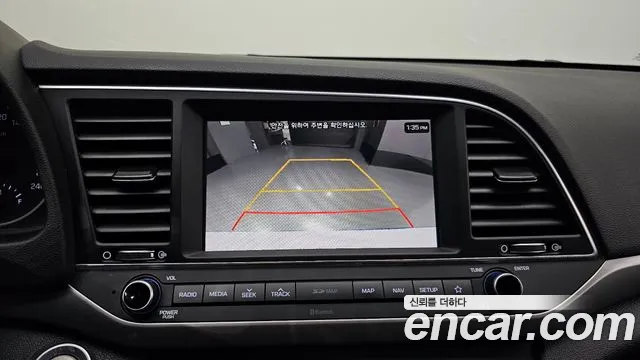 2018 Hyundai Avante AD 1.6 GDI Value Plus Sold VIN KMHD641DBJU608907 – interior seats 2018 Hyundai Avante AD 1.6 GDI Value Plus Sold VIN KMHD641DBJU608907 – interior seats
