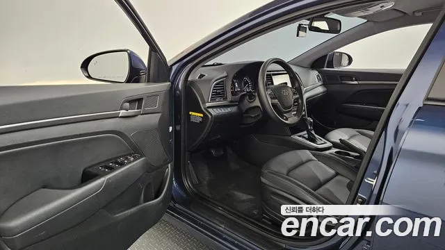 2018 Hyundai Avante AD 1.6 GDI Value Plus Sold VIN KMHD641DBJU633337 – exterior detail