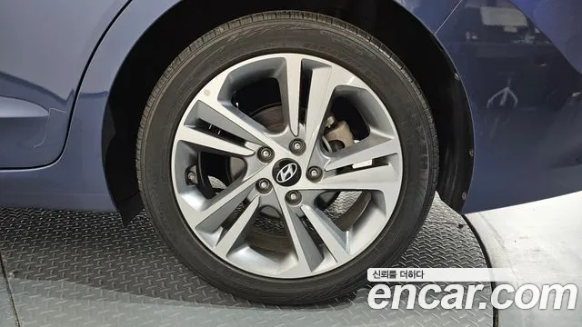 2018 Hyundai Avante AD 1.6 GDI Value Plus Sold VIN KMHD641DBJU633337 – photo 27