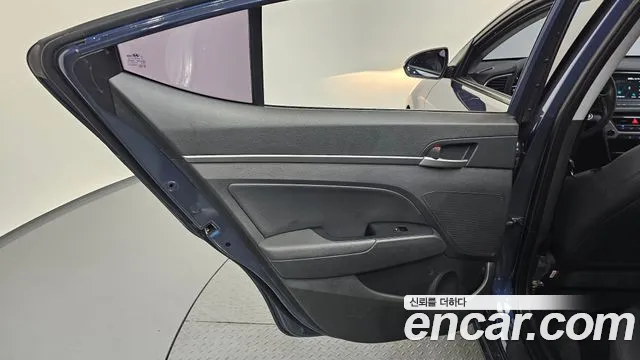 2018 Hyundai Avante AD 1.6 GDI Value Plus Sold VIN KMHD641DBJU633337 – photo 29