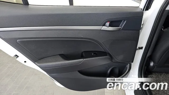 2018 Hyundai Avante AD 1.6 GDI Value Plus Sold VIN KMHD641DBJU638194 – trunk area