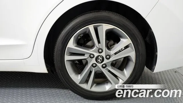 2018 Hyundai Avante AD 1.6 GDI Value Plus Sold VIN KMHD641DBJU640611 – undercarriage