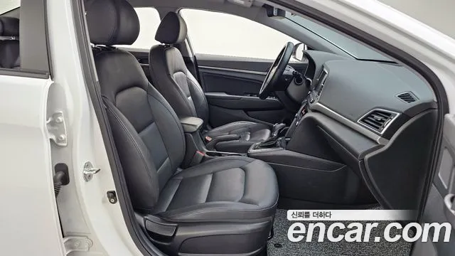 2018 Hyundai Avante AD 1.6 GDI Value Plus Sold VIN KMHD641DBJU640611 – trunk area