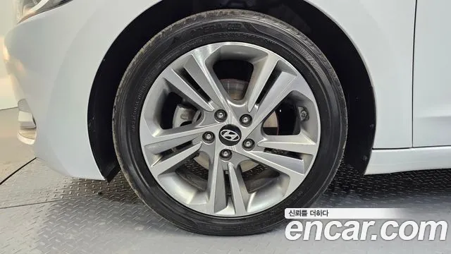 2018 Hyundai Avante AD 1.6 GDI Value Plus Sold VIN KMHD641DBJU655215 – photo 11 2018 Hyundai Avante AD 1.6 GDI Value Plus Sold VIN KMHD641DBJU655215 – photo 11