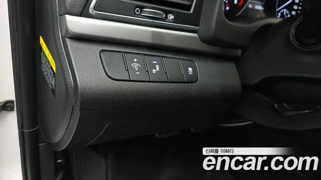 2018 Hyundai Avante AD 1.6 GDI Value Plus Sold VIN KMHD641DBJU689582 – rear exterior