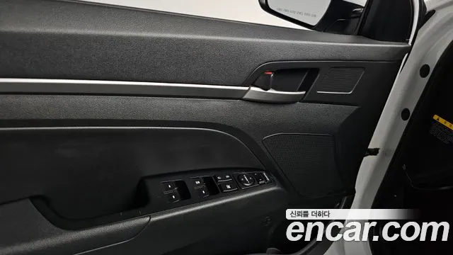2018 Hyundai Avante AD 1.6 GDI Value Plus Sold VIN KMHD641DBJU695910 – engine bay