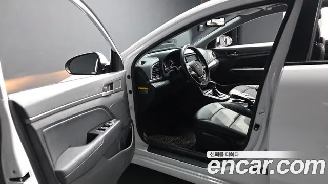 2018 Hyundai Avante AD 1.6 GDI Value Plus Sold VIN KMHD641DBJU702018 – undercarriage