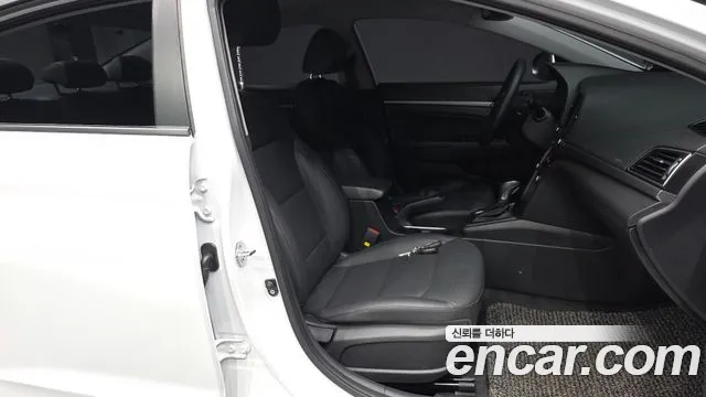 2018 Hyundai Avante AD 1.6 GDI Value Plus Sold VIN KMHD641DBJU702018 – photo 12