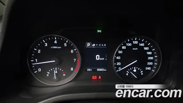2018 Hyundai Avante AD 1.6 GDI Value Plus Sold VIN KMHD641DBJU708881 – engine bay