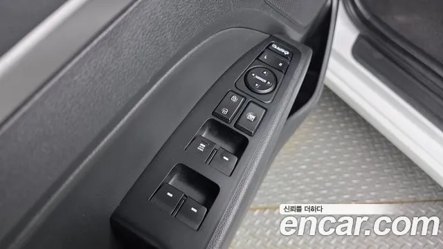 2018 Hyundai Avante AD 1.6 GDI Value Plus Sold VIN KMHD641DBJU708881 – trunk area